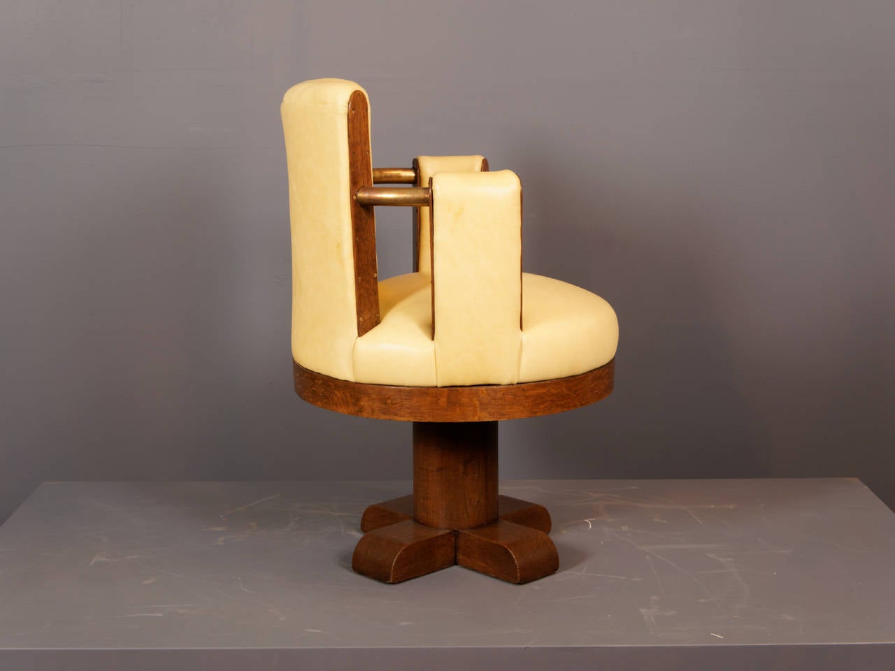 French Modernist Swivelling Desk Chair in the style of Jules Leleu
