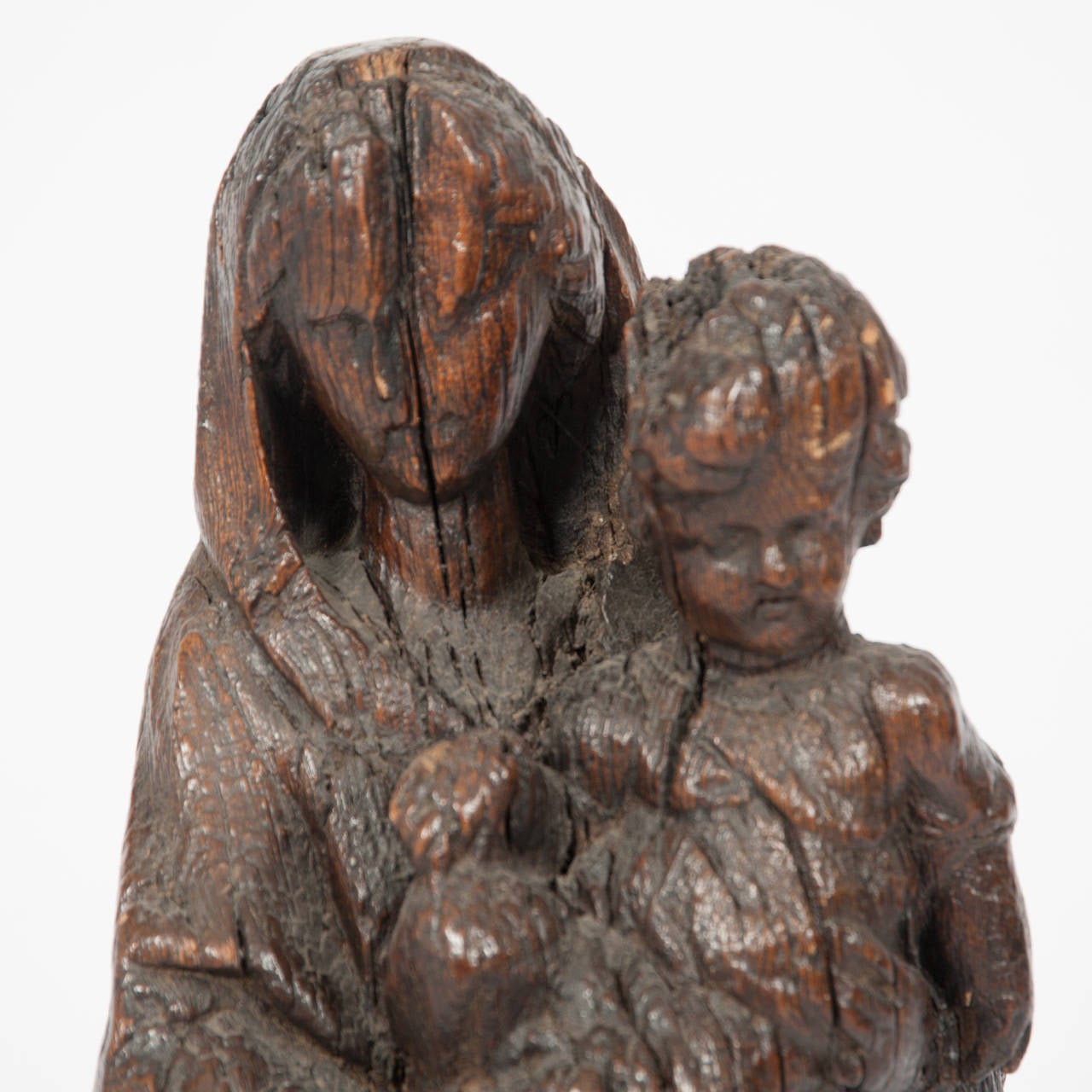 Wood Italian 17th Century Carving of Madonna and Child Sculpture For Sale