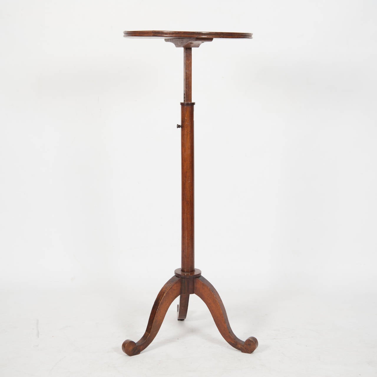 French 18th Century Walnut Adjustable Side Table on Trifoil Base