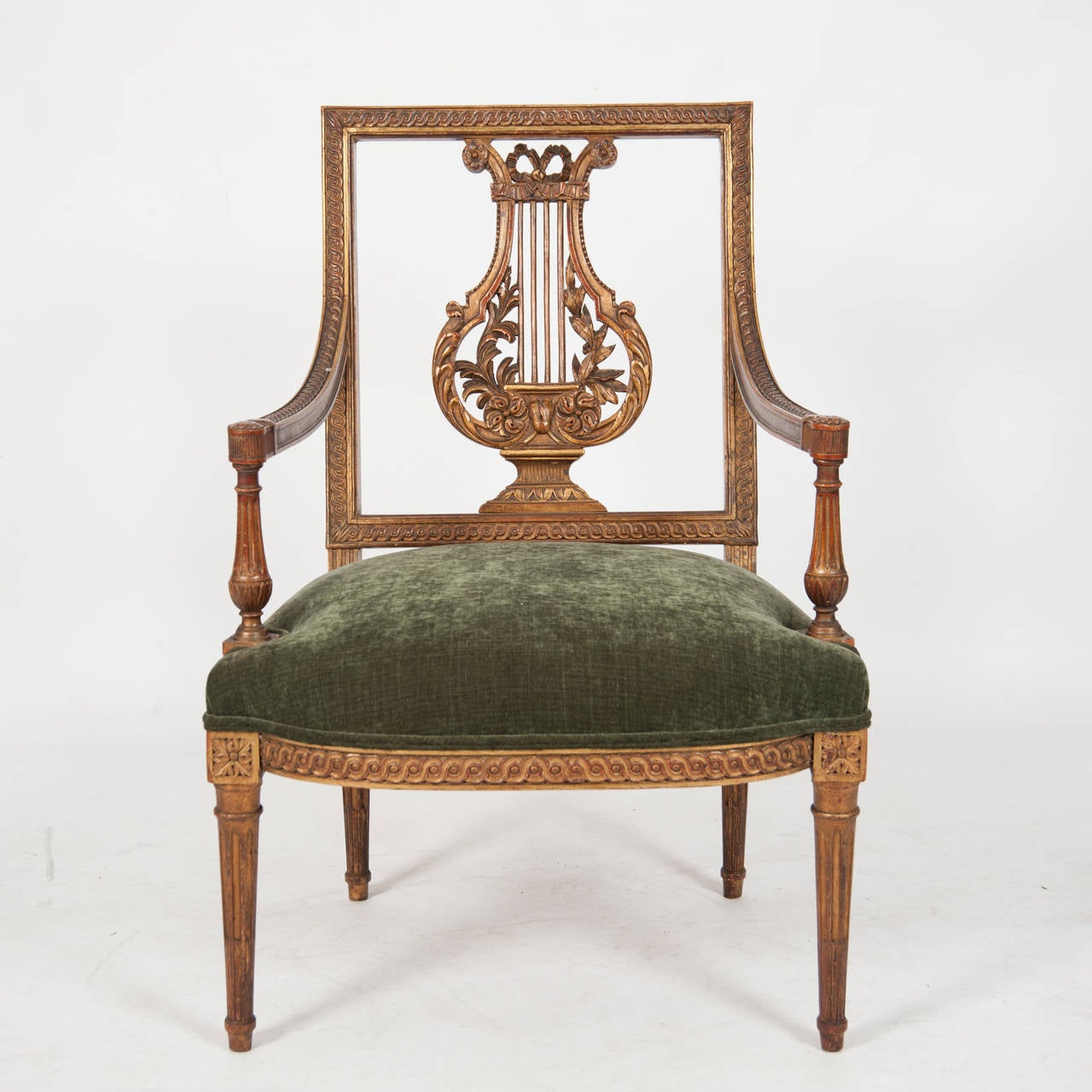 Superb Pair of French Finely Carved LXVI Style Armchairs In Good Condition For Sale In Sydney, NSW