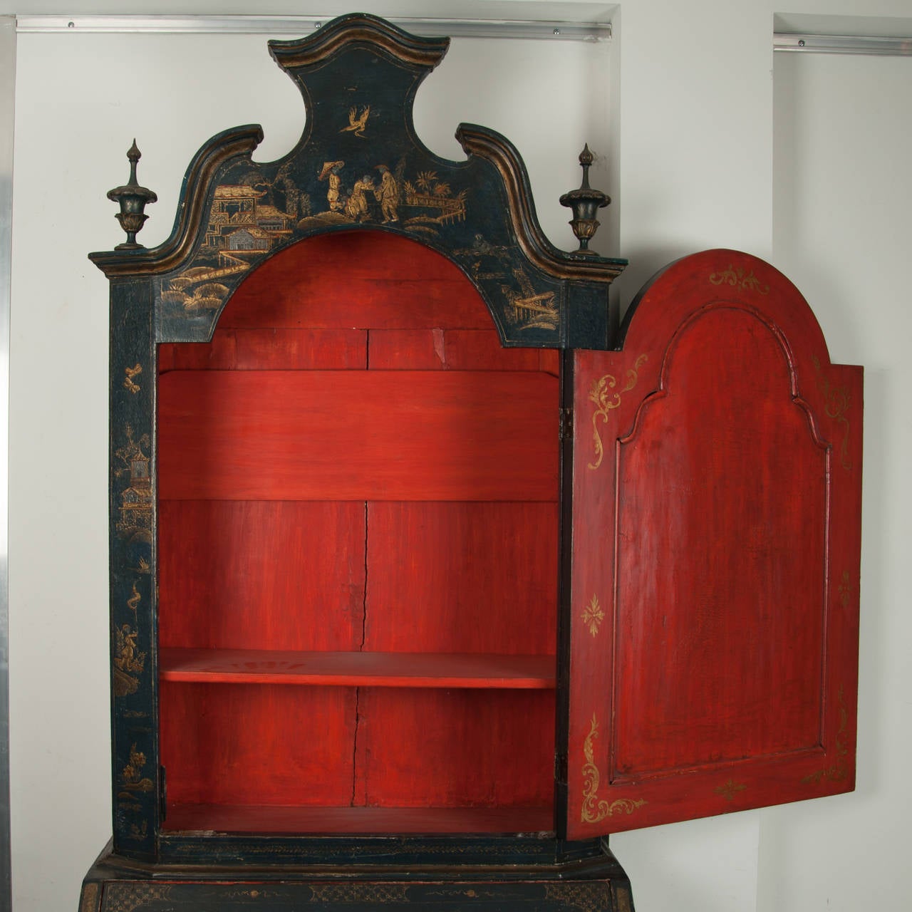 Rare 18th Century Northern Italian Lacquer Bureau Bookcase For Sale 2