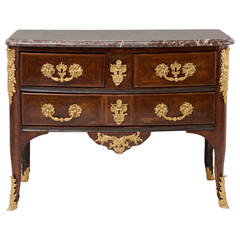 French RéGence Ormolu-Mounted Amaranth Parquetry Commode