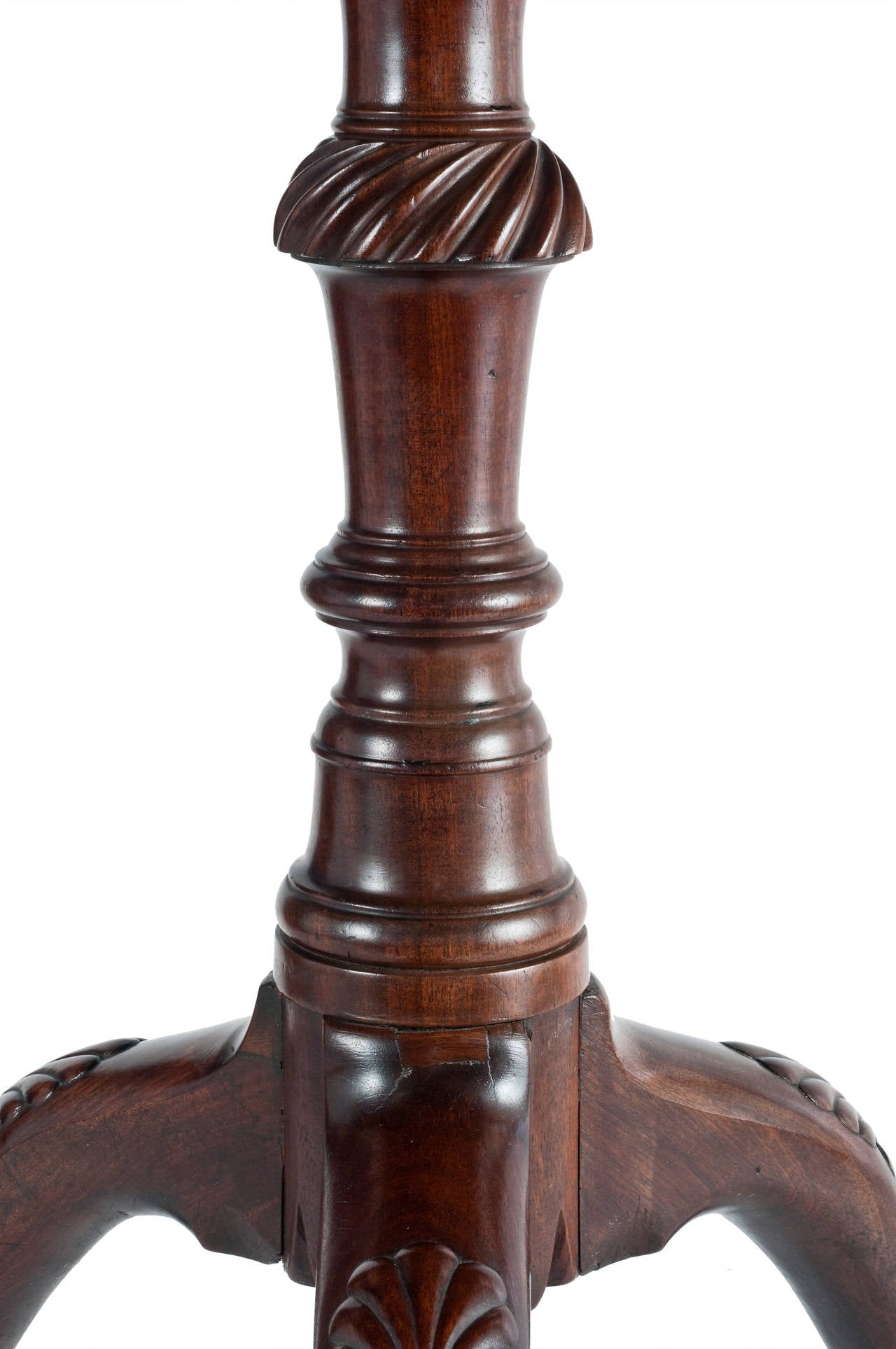 George III English Mahogany Pie Crust Edged Tilt-Top Wine Table In Excellent Condition For Sale In Malvern, Victoria