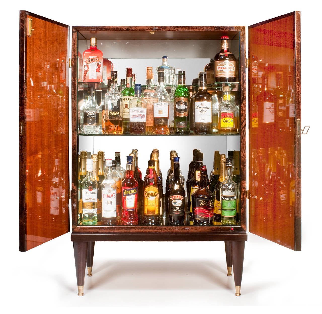 Aldo Tura Rare Mid-20th Century Italian Veneered Goat Hide Cocktail Cabinet/Bar For Sale 1