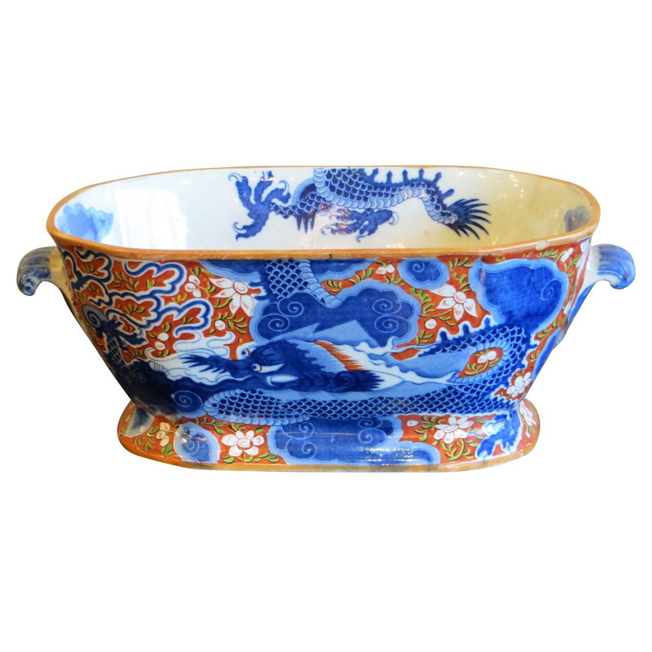 Rare English Chinoiserie Iron Red and Blue Printed Part Dinner Service For Sale