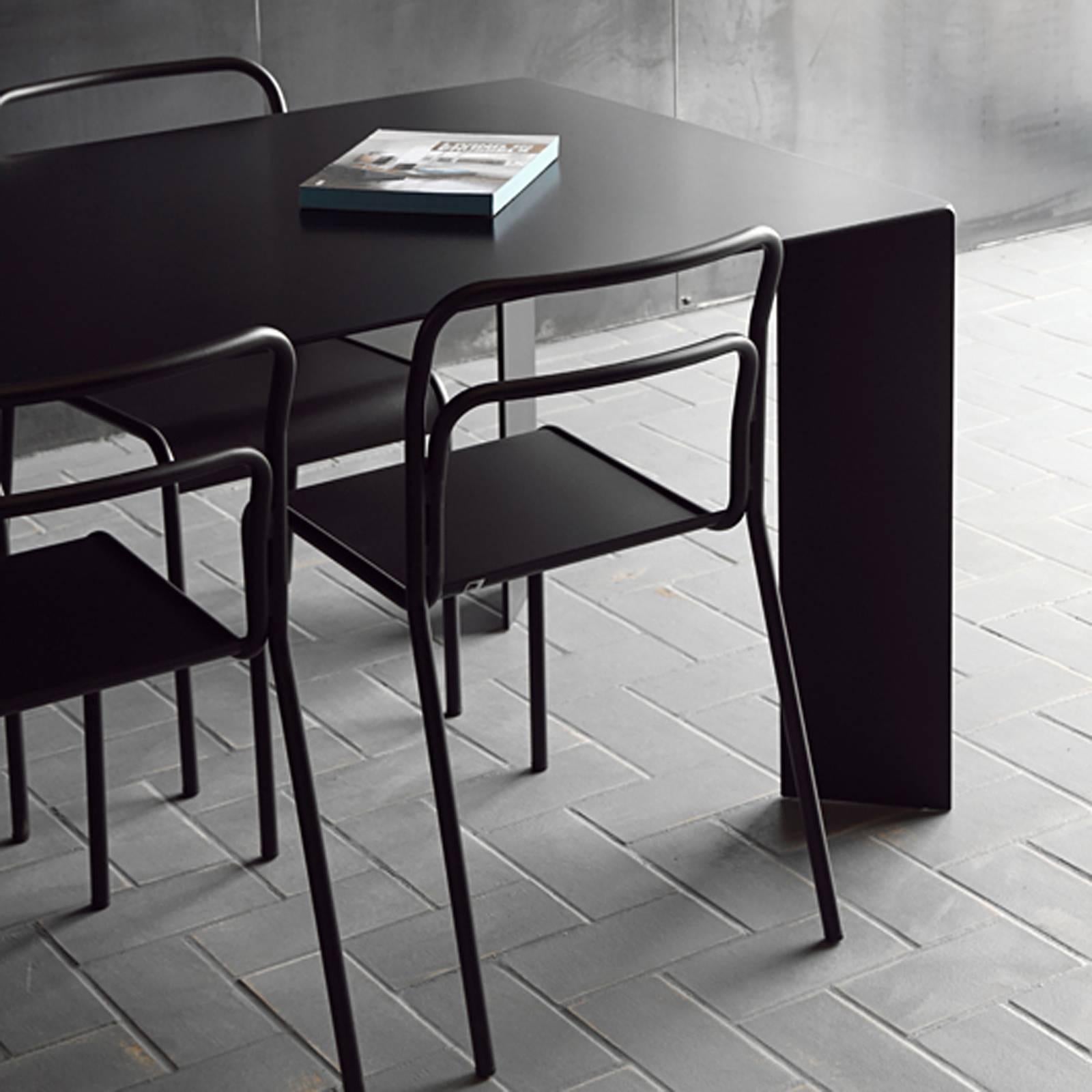 Hand-Crafted Acier Black Dining Table in Handcrafted Steel For Sale
