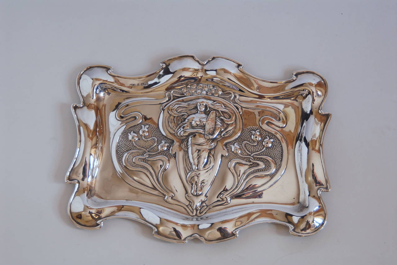 Arts & Crafts English Silver Tray In Excellent Condition For Sale In Pymble, NSW