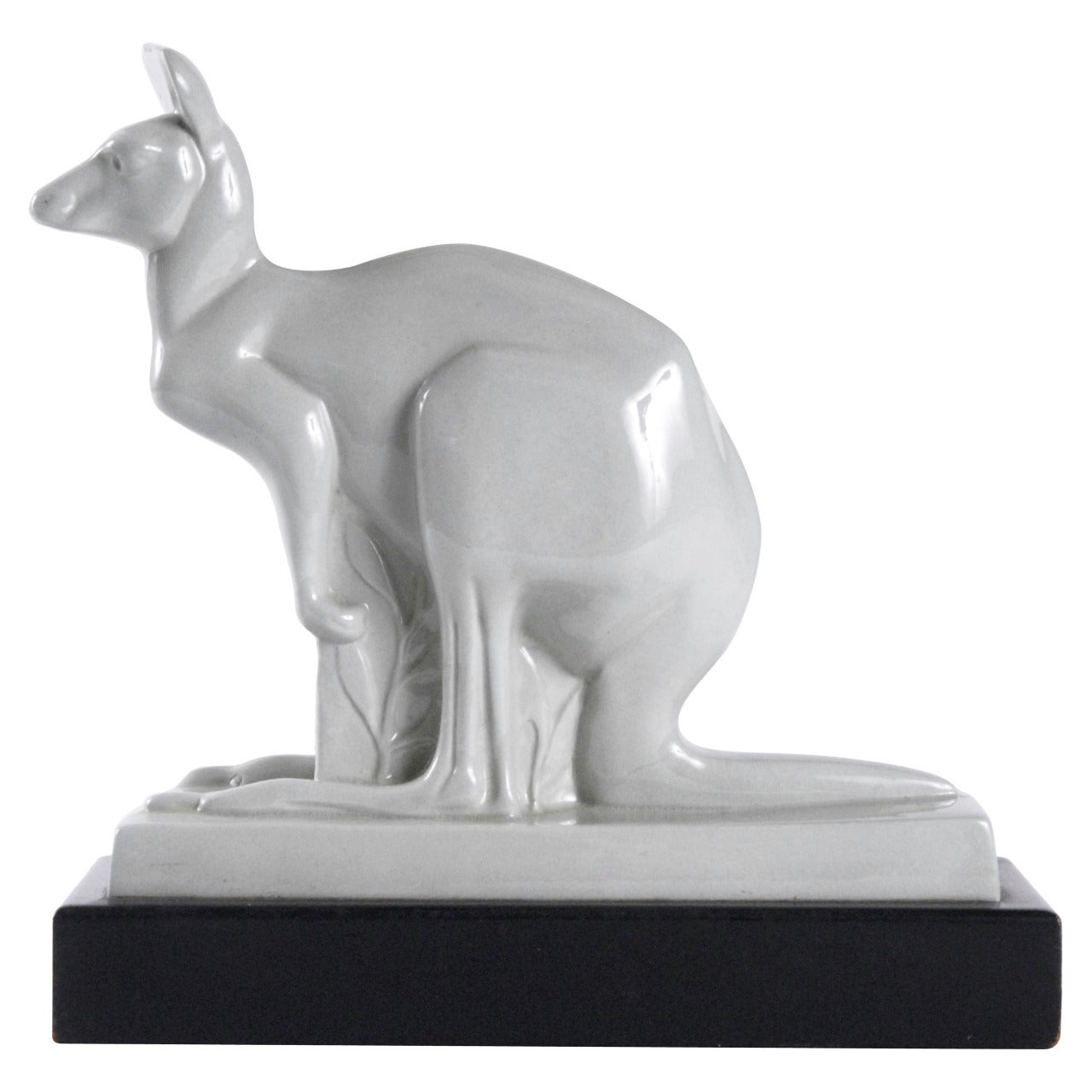 Wedgwood, 1930 Skeaping Kangaroo in vendita