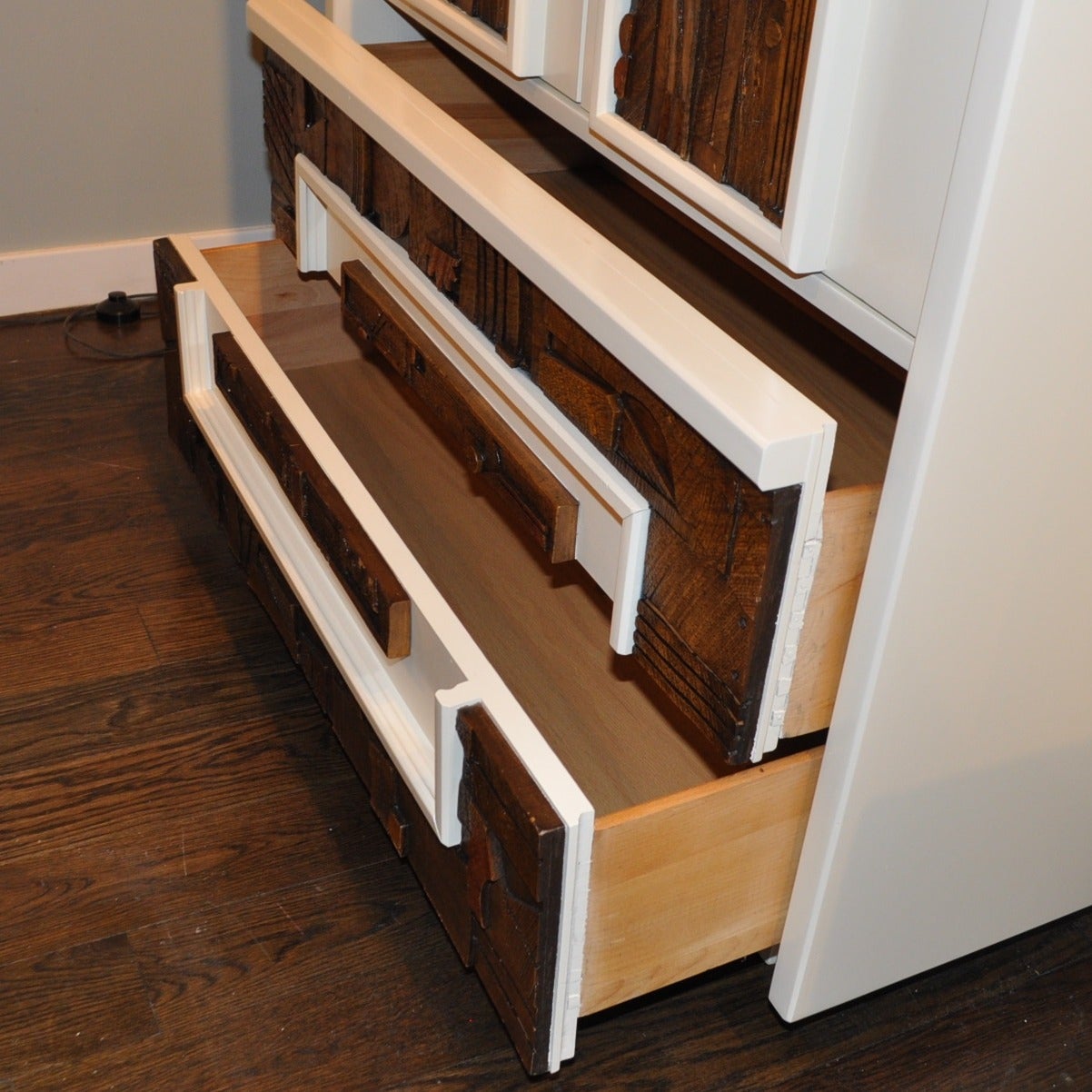 lane armoire