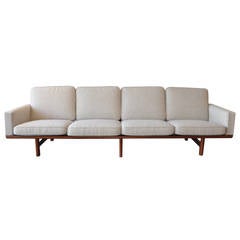 Hans Wegner GE-236/4 Sofa for Getama