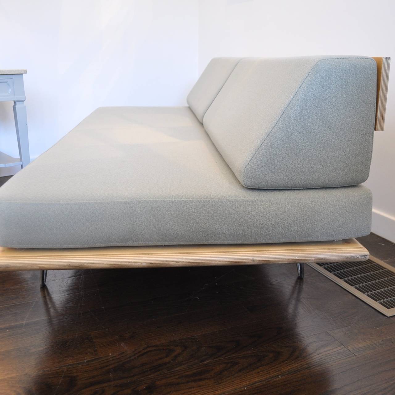 case study daybed knockoff