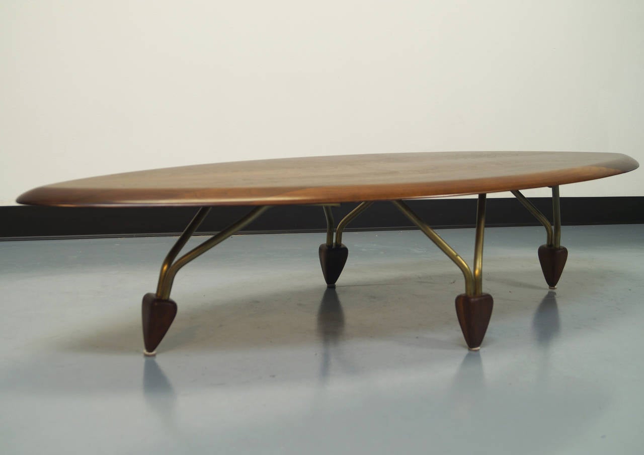 Vintage Walnut Surfboard Coffee Table by John Keal In Good Condition In North Hollywood, CA