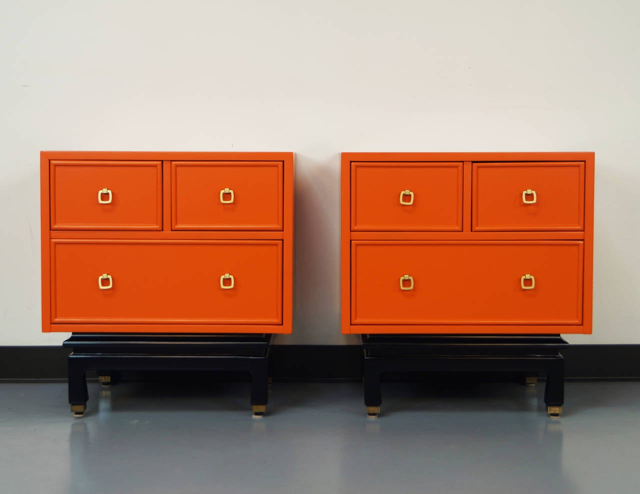 Vintage Lacquered Nightstands by American of Martinsville 3