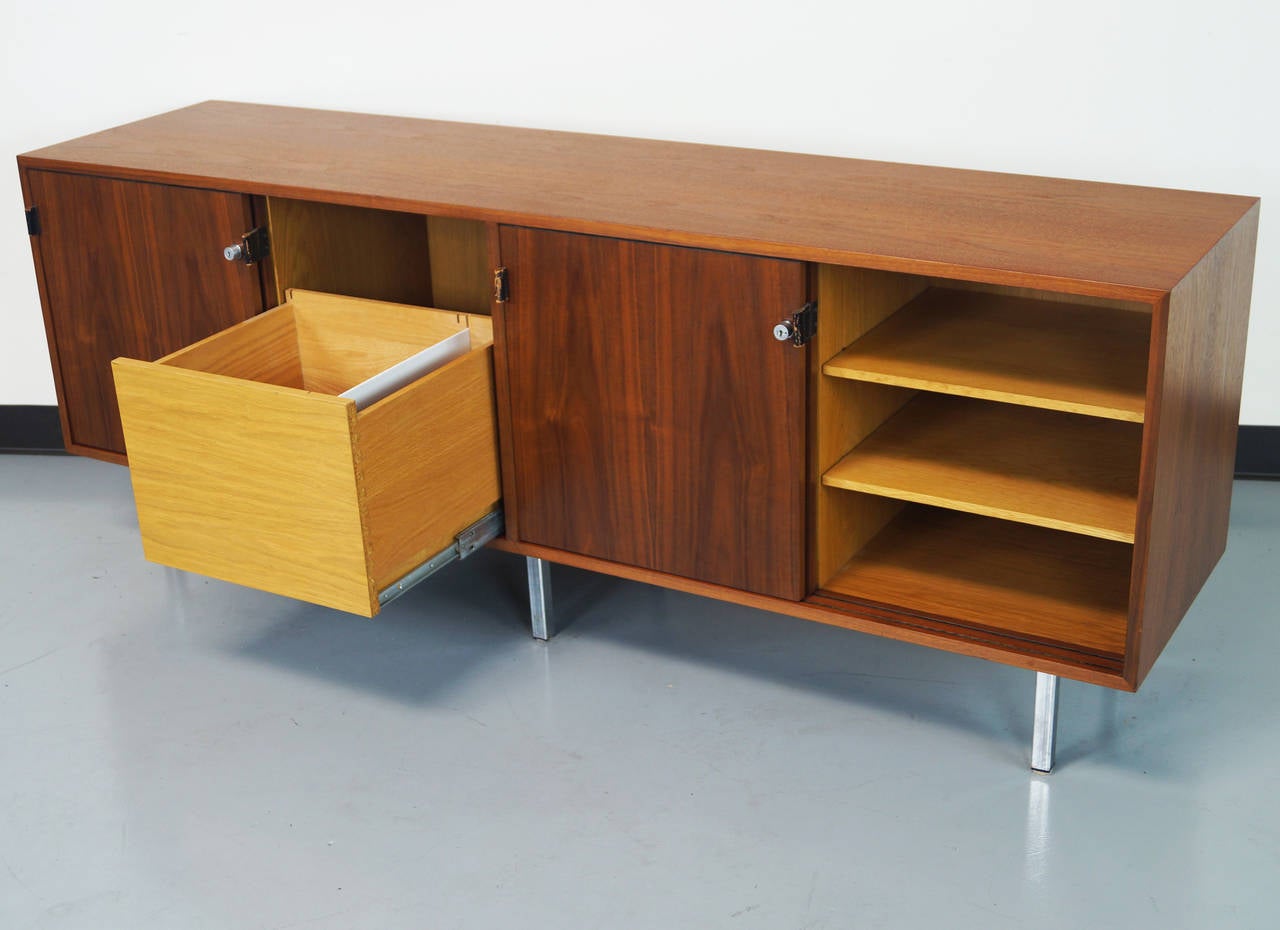 Mid-20th Century Vintage Walnut Credenza by Florence Knoll