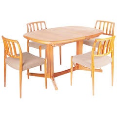 Mid Century Modern Danish Teak Dining Chairs and Table by Neils Moller 10
