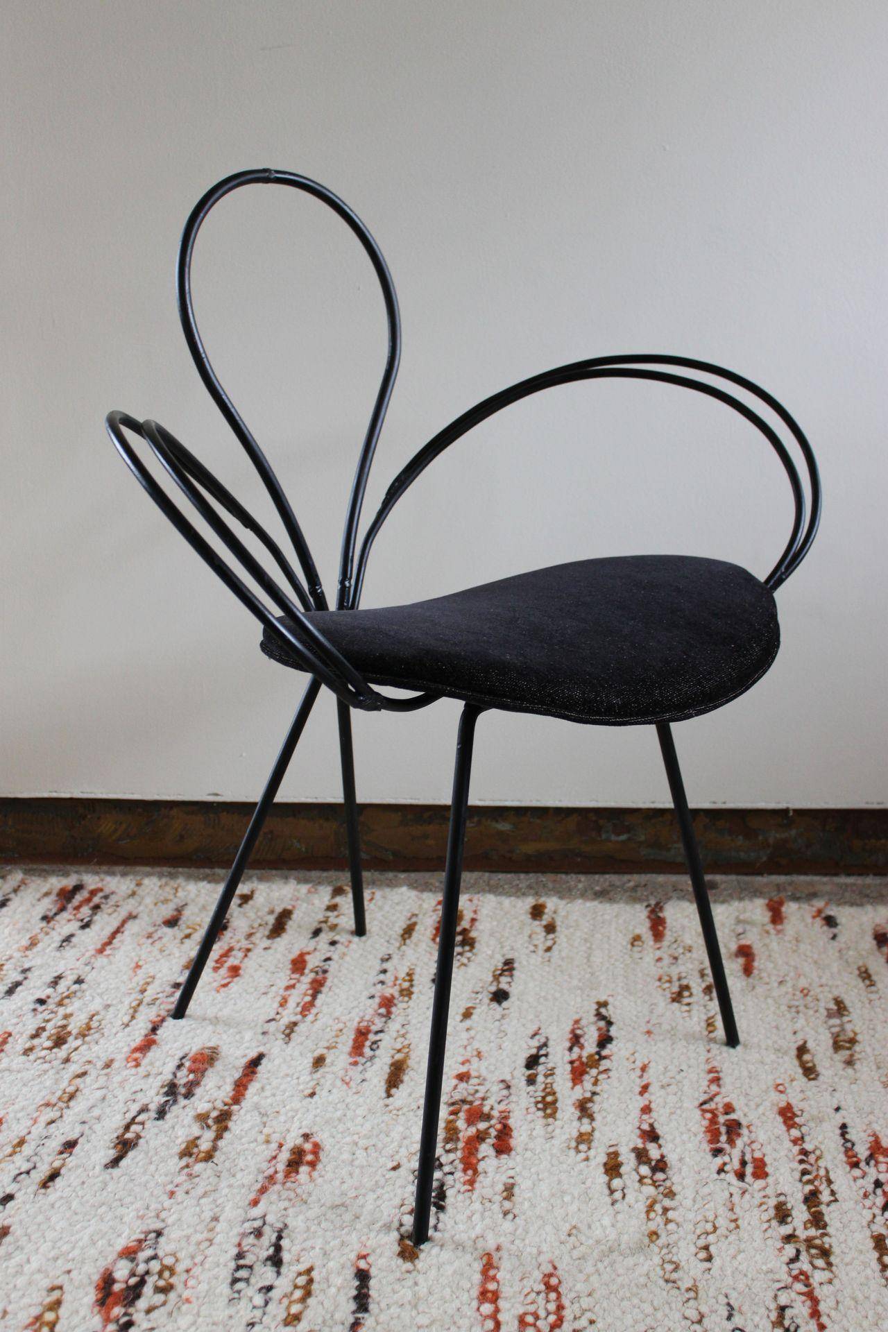 Mid-Century Modern Pair of Arthur Umanoff Clover Leaf D609 Chairs