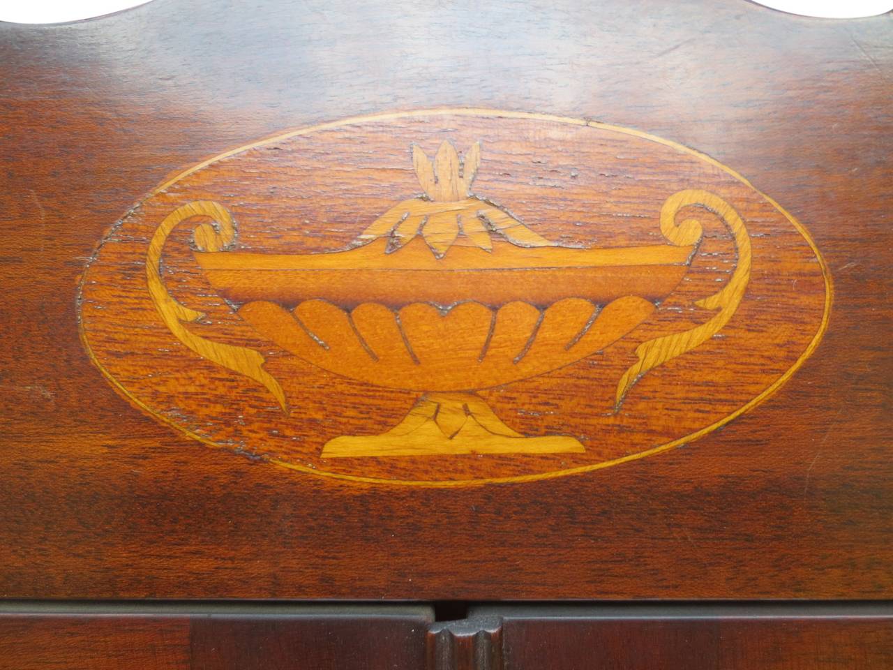 Edwardian Inlaid Mahogany Corner Cabinet For Sale 1