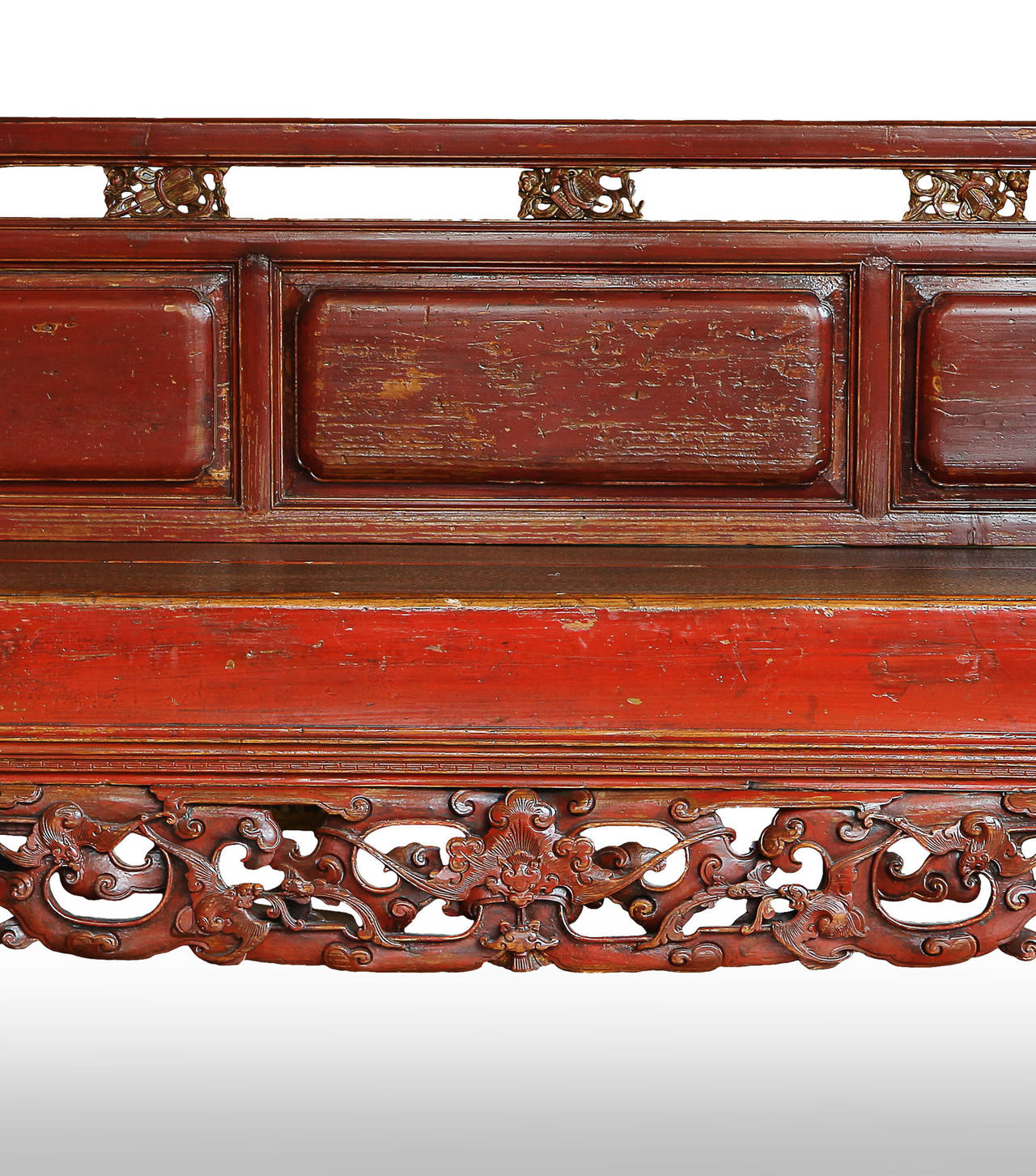 Antique Carved and Lacquered Chinese Canopy Bed, Qing Dynasty For Sale 1