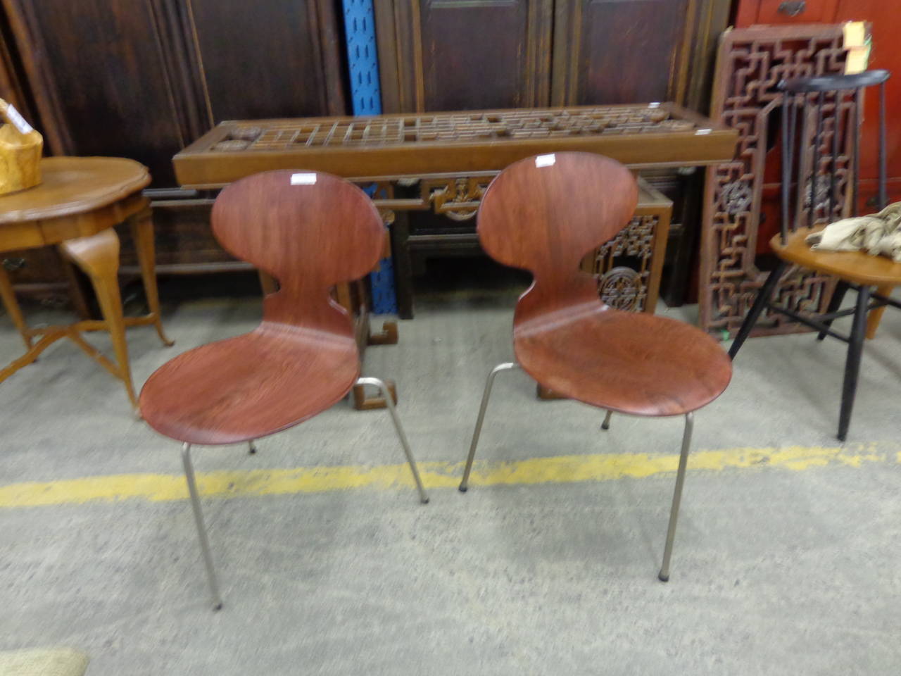 Arne Jacobsen's Ant Chair in Rosewood In Excellent Condition For Sale In Ottawa, ON