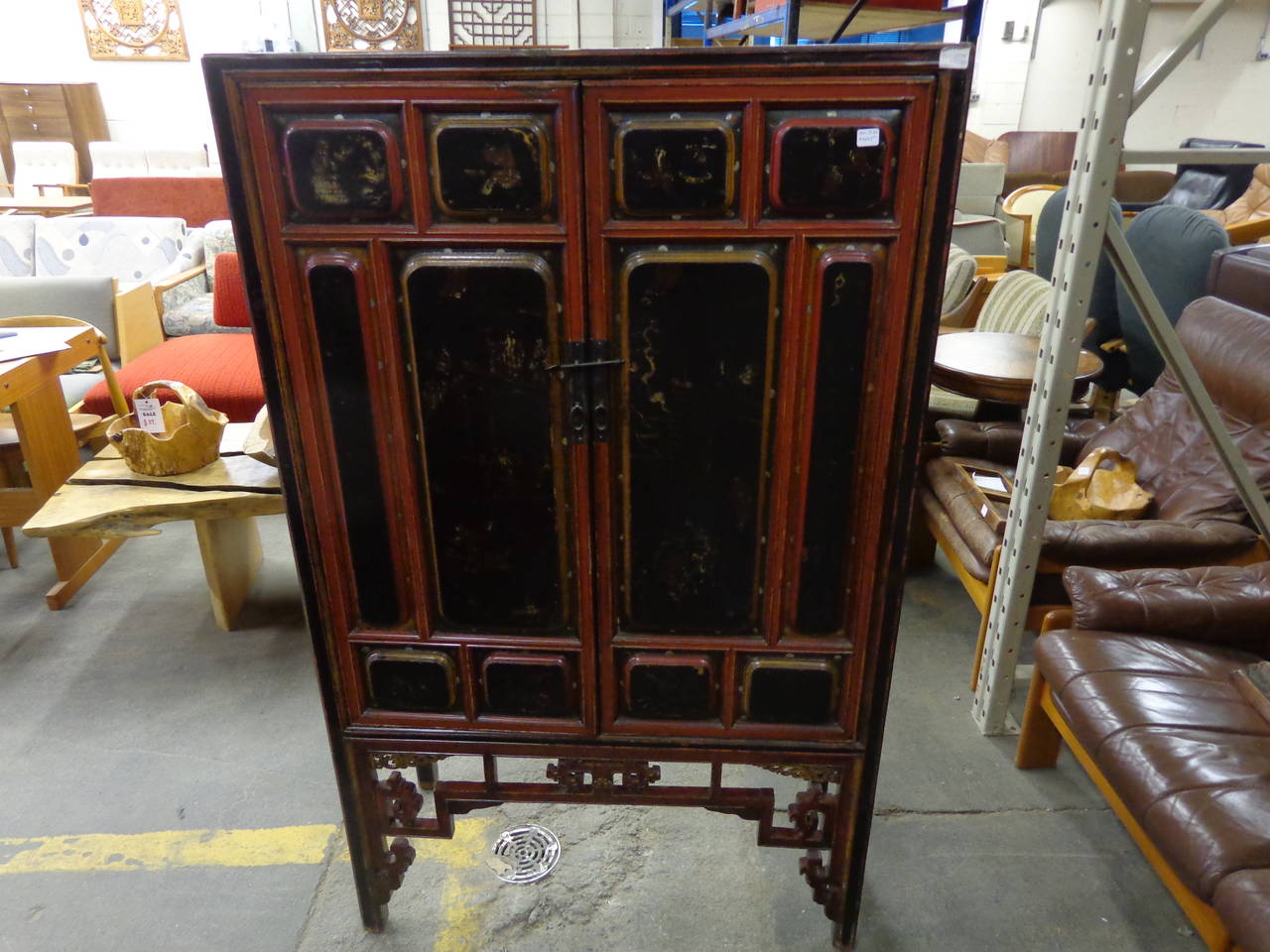 Chinese cabinet from Fujian, late 19th century, fir.