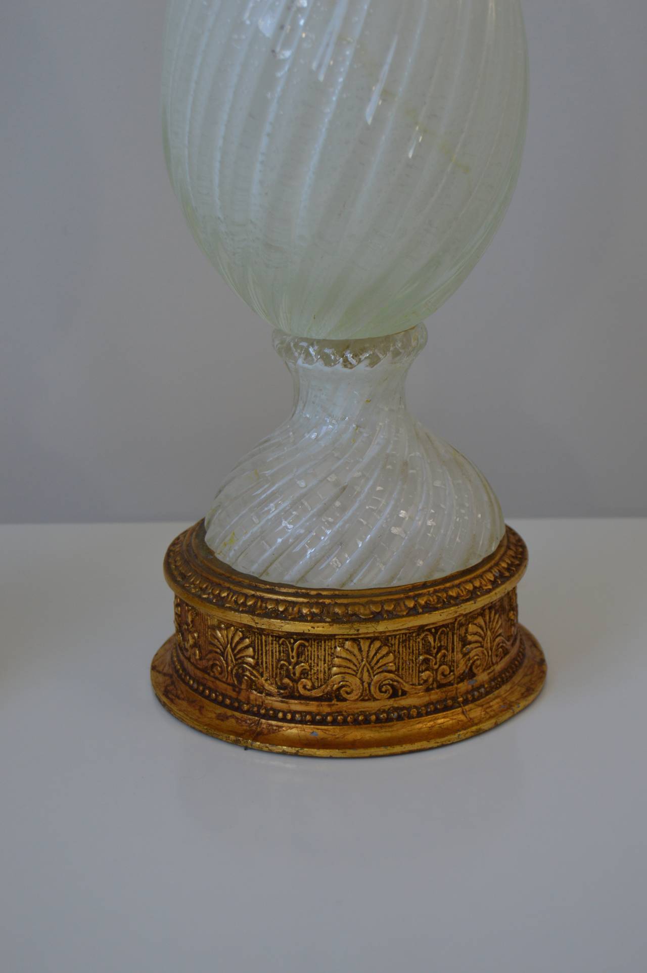 Glass Mid-Century Pair of White Bullicante Murano Lamps:  Barovier e Toso 1950s
