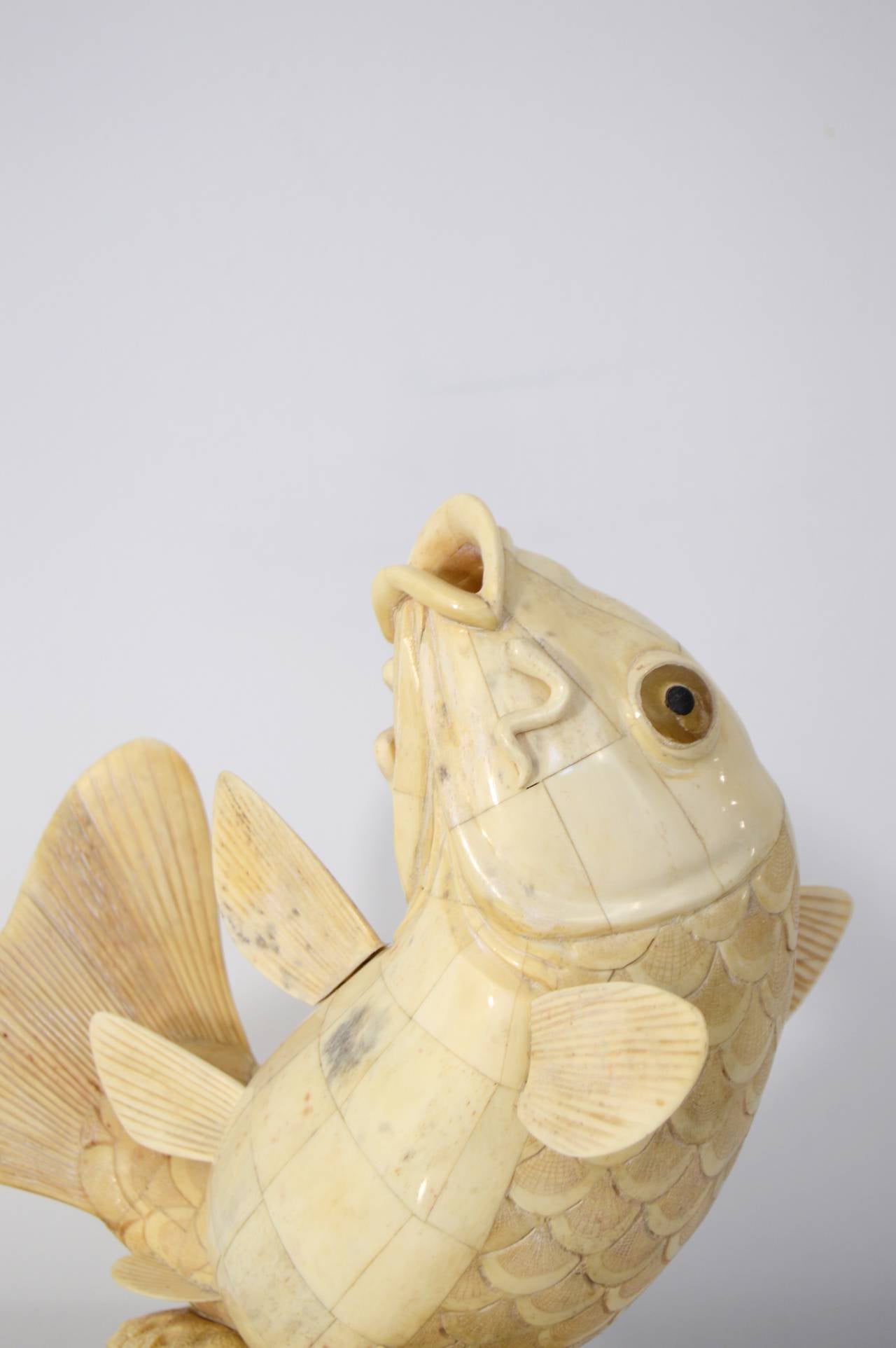 fish bone carving