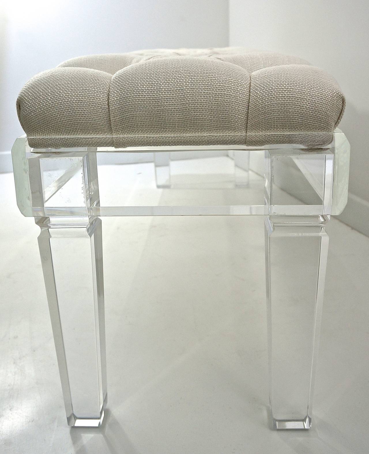 Bespoke Contemporary Acrylic Bench with Button-Tuffted Upholstery In Excellent Condition In West Palm Beach, FL