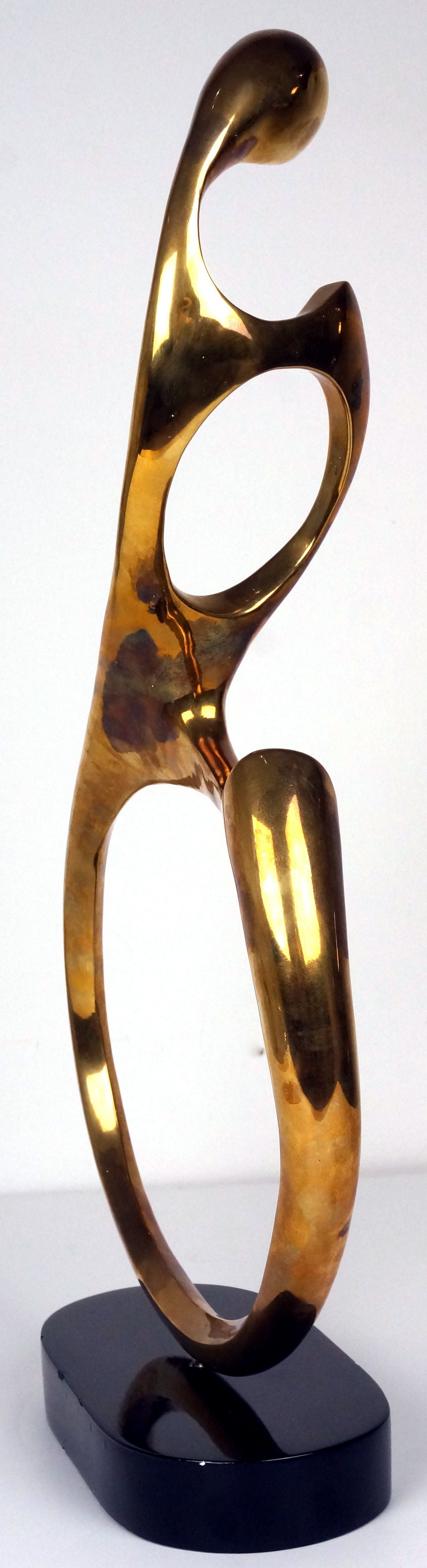 Modern Bronze Sculpture Depicting the Female Form by Surawongse, Thailand In Good Condition In West Palm Beach, FL