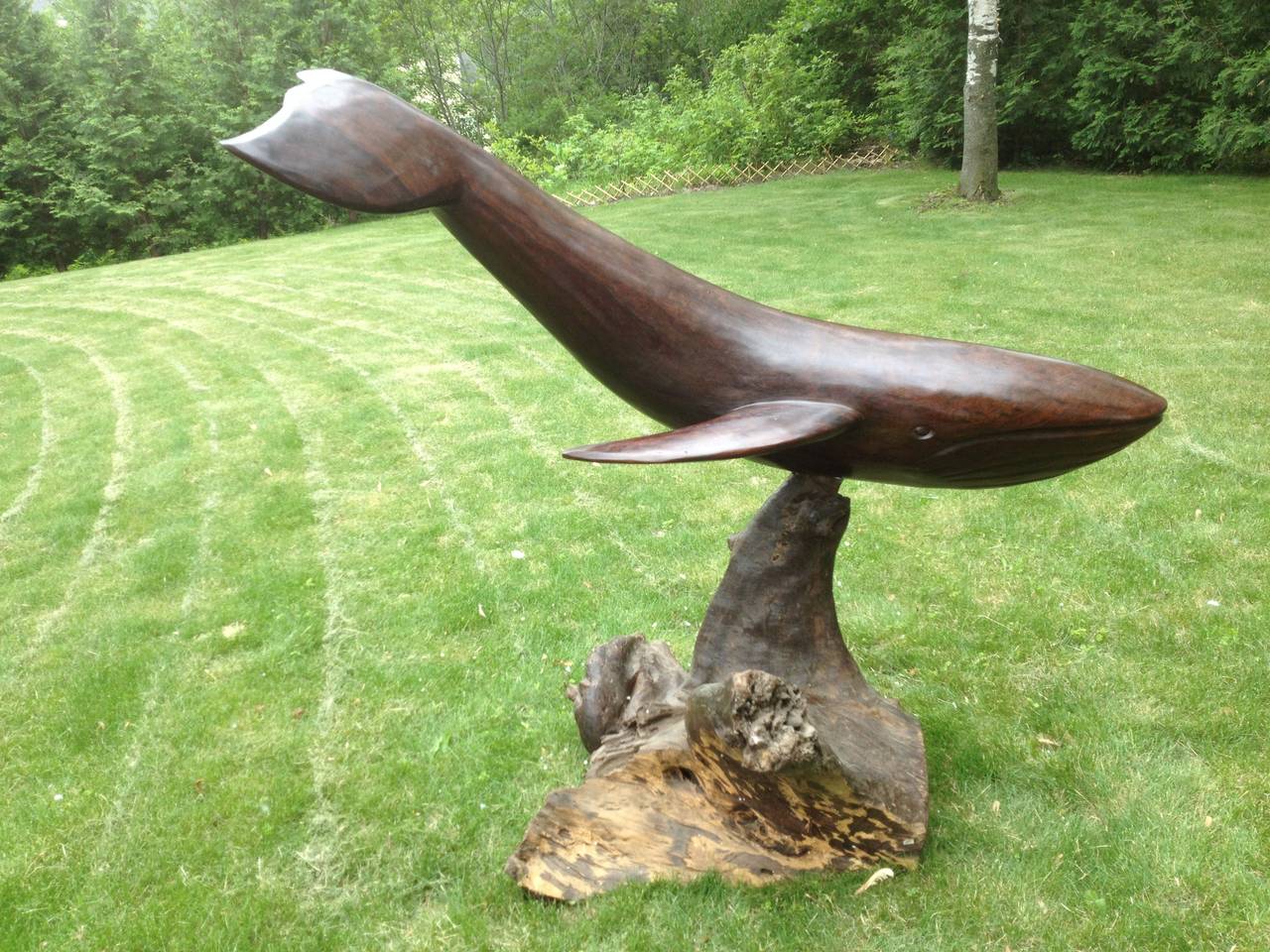 Grea Whale Monumental Wood Carving , Americas, Early to Mid-20th Century In Excellent Condition In South Burlington, VT