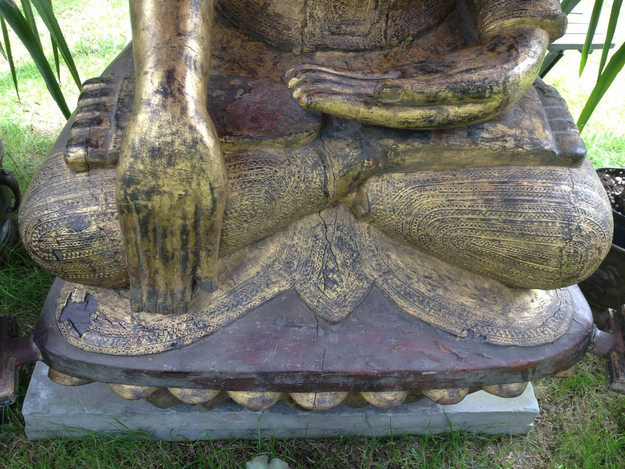 Grand Antique Buddha 19th Century monumental gold gilt 67