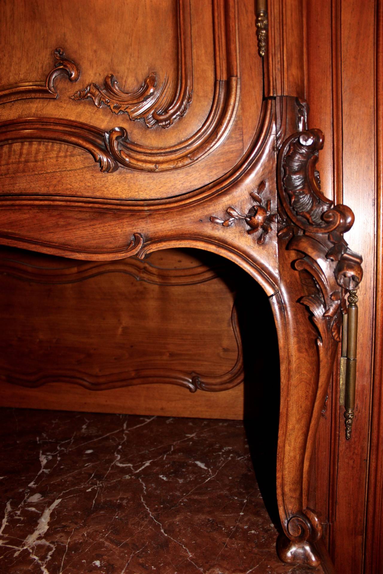 Early 20th Century Massive French Louis XV Style Armoire For Sale 3