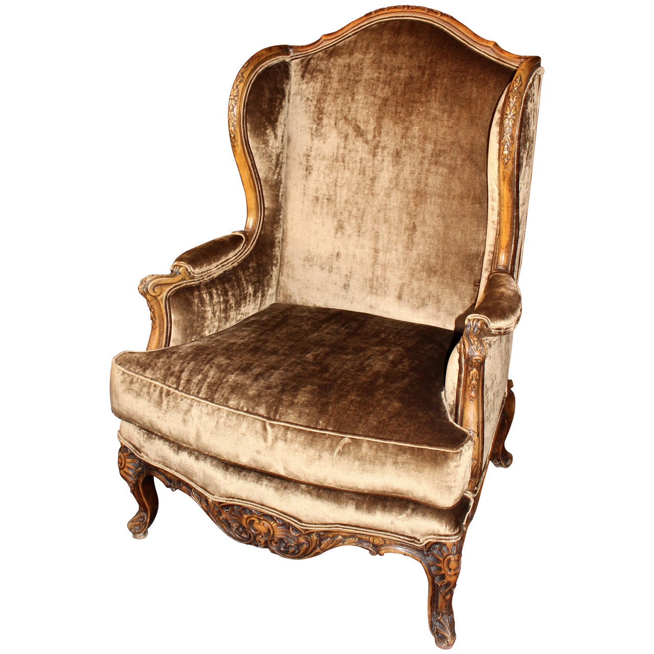 Early 20th Century French Louis XV Wingback Armchair For Sale