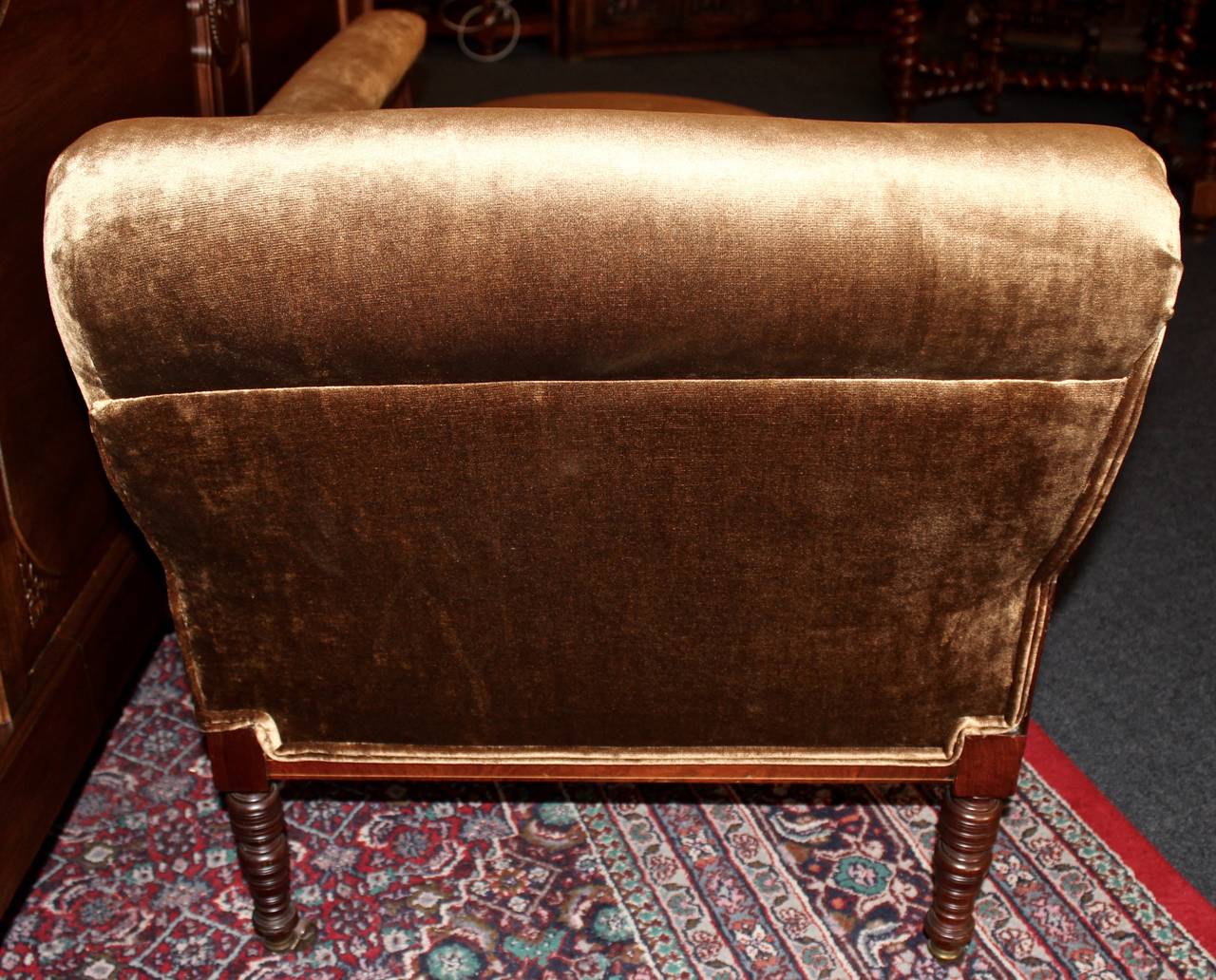 Mahogany Early 20th Century English Fainting Couch