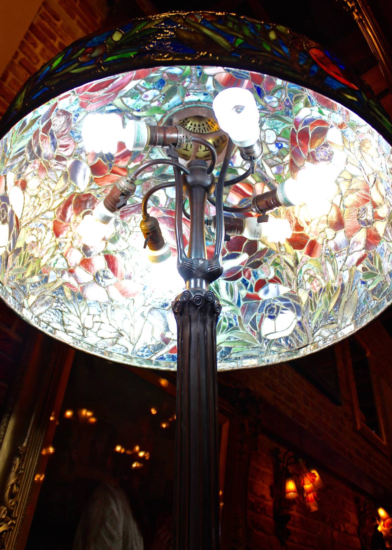 Altro Lampada da terra orientale in stile papavero Tiffany in vendita