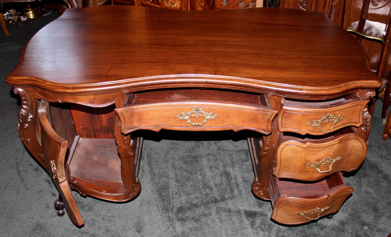 Hand-Carved Shapely French Louis XV Style Partners Desk
