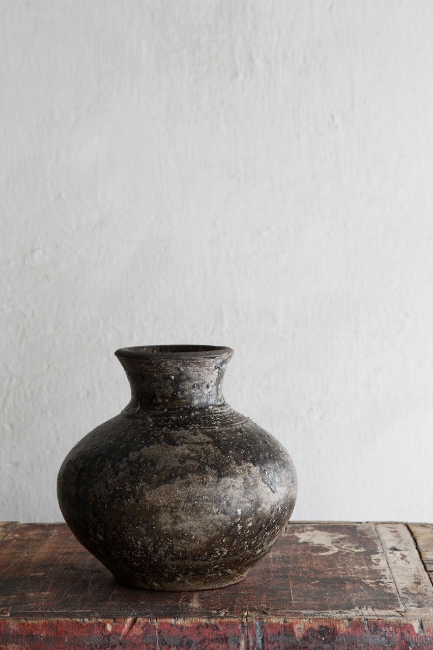 Antique Khmer vase from Cambodia with a beautiful patina.