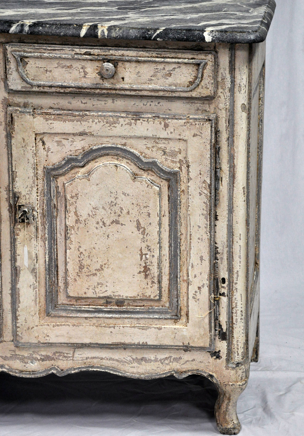 19th Century Painted French Louis XV Style Buffet For Sale 1