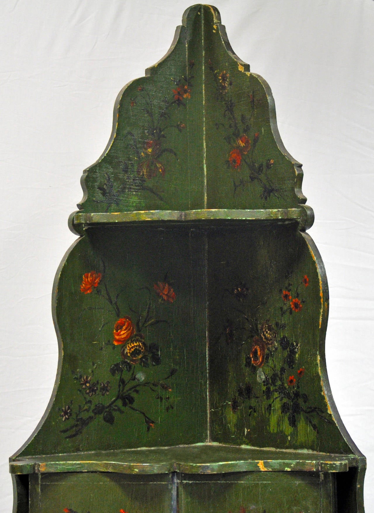 Louis XV Early 20th Century French Encoigneure / Corner Etagere, Painted For Sale