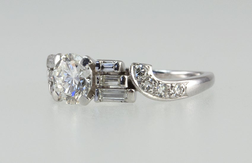 Art Deco 0.87 Carat Diamond and Platinum Engagement Ring In Excellent Condition For Sale In Los Angeles, CA