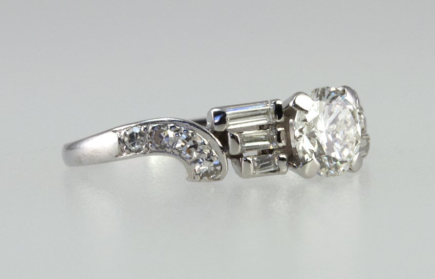 Women's Art Deco 0.87 Carat Diamond and Platinum Engagement Ring For Sale