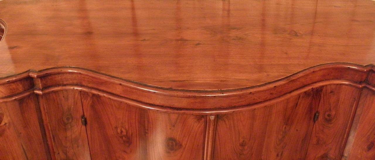 18th Century Italian Side Cabinet For Sale 3