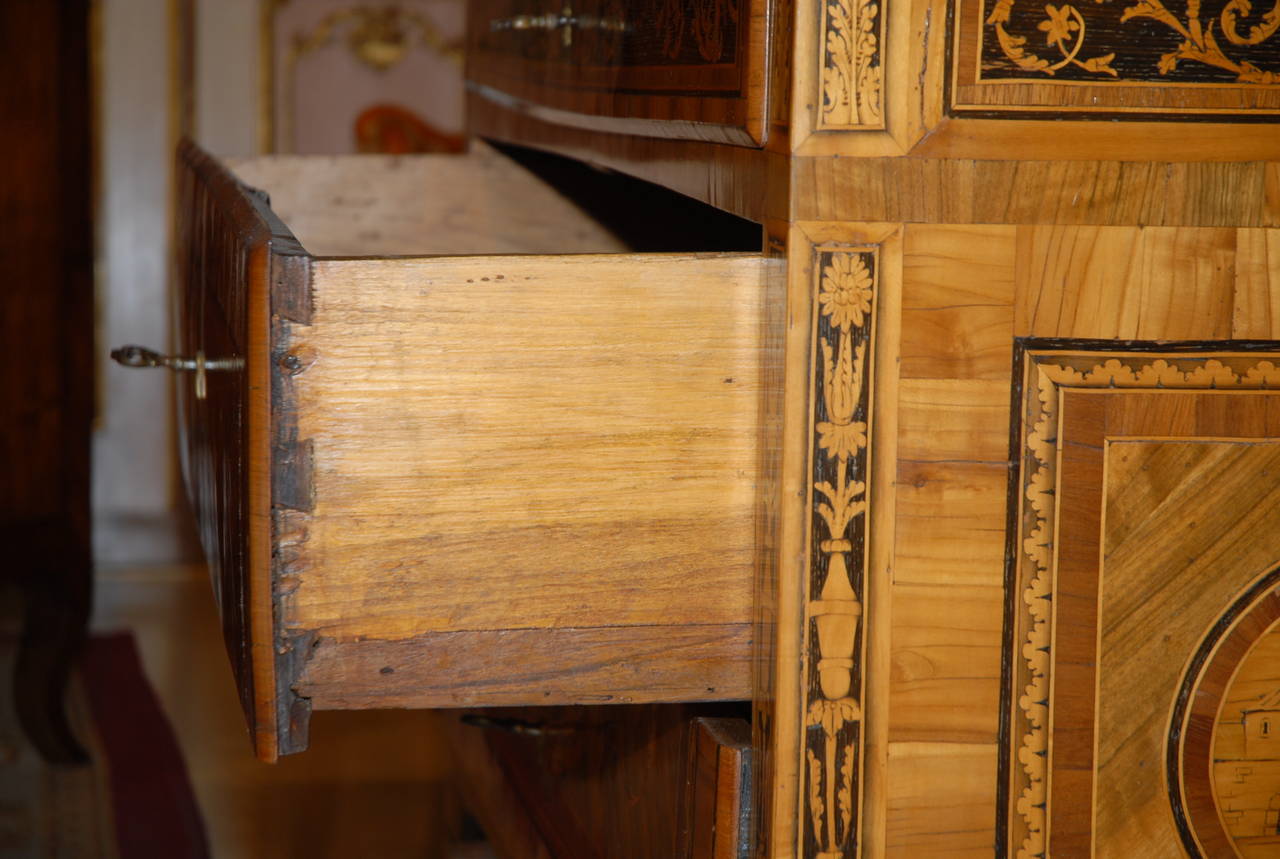 Italian Inlaid Commode with a Companion Side Cabinet in the Manner of Maggiolini For Sale