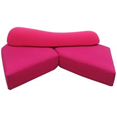 Canapé sectionnel Edra "On The Rocks" en rose et rouge Kvadrat by Francesco Binafare