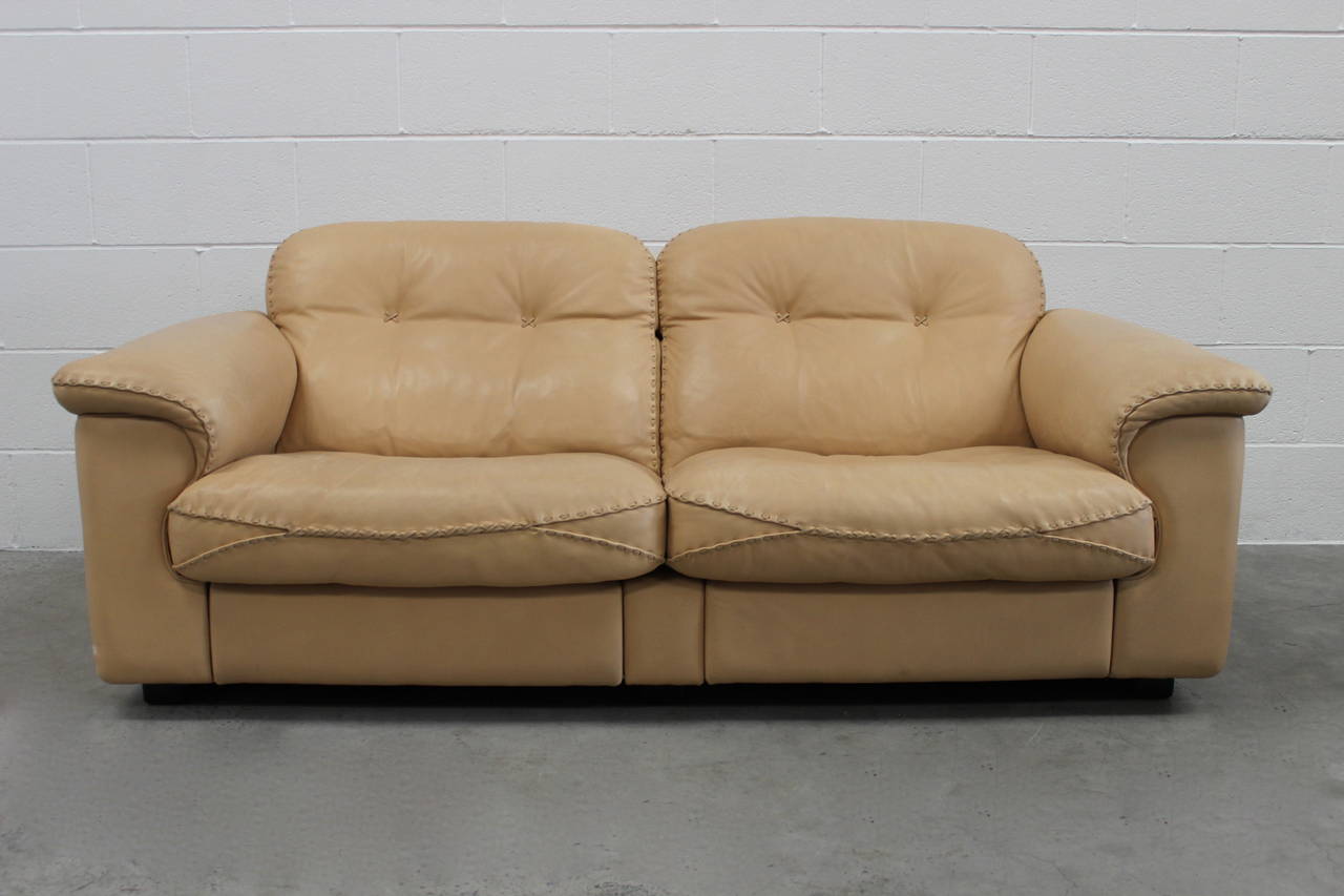 Hello Friends, and welcome to another unmissable offering from Lord Browns Furniture, the UK’s premier resource for fine sofas and chairs.

On offer on this occasion is an ultra-rare, pristine suite of “DS-101″ furniture, consisting of an
