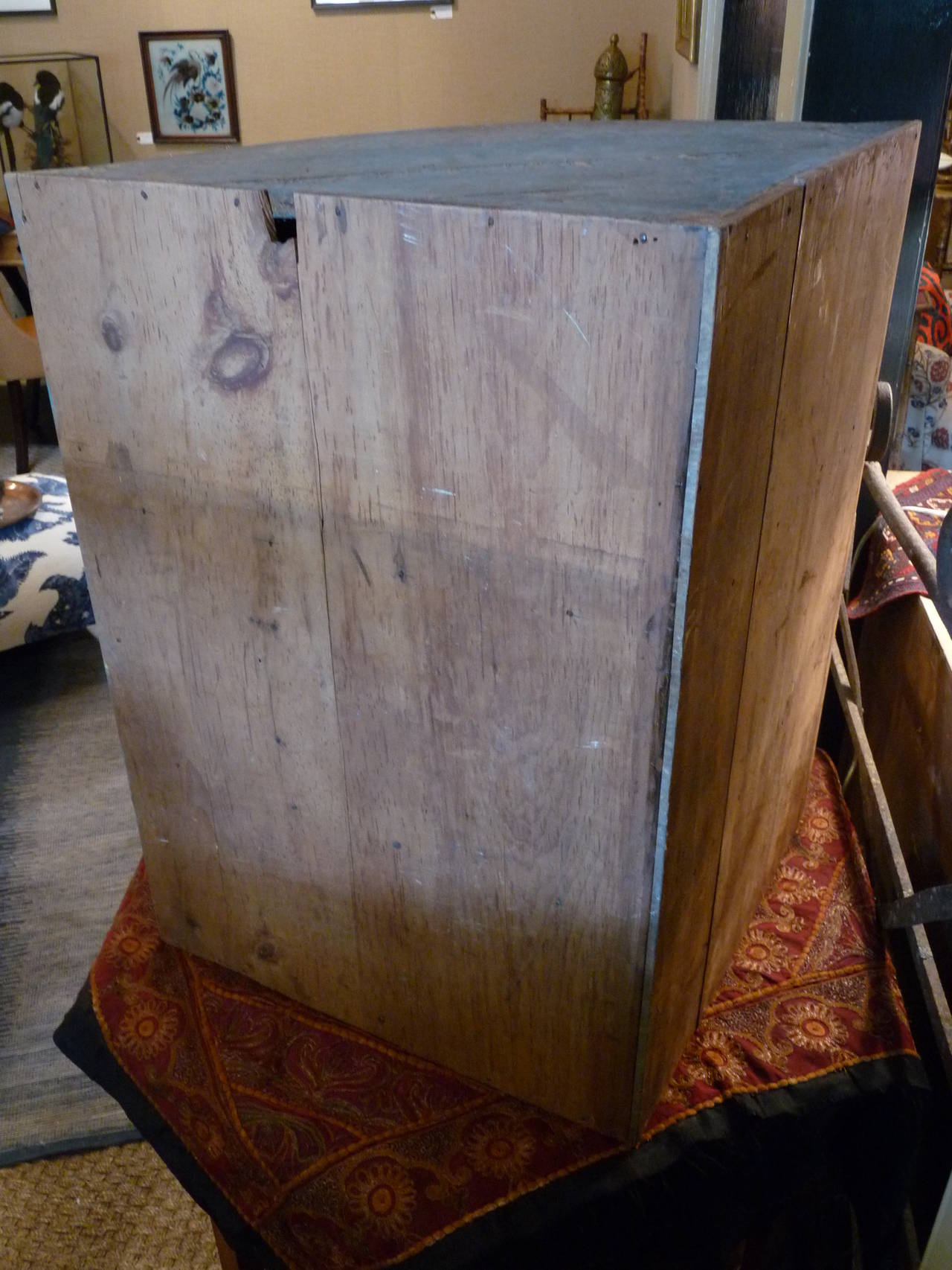 19th Century Regency Hanging Corner Cabinet In Distressed Condition In Middleburg, VA