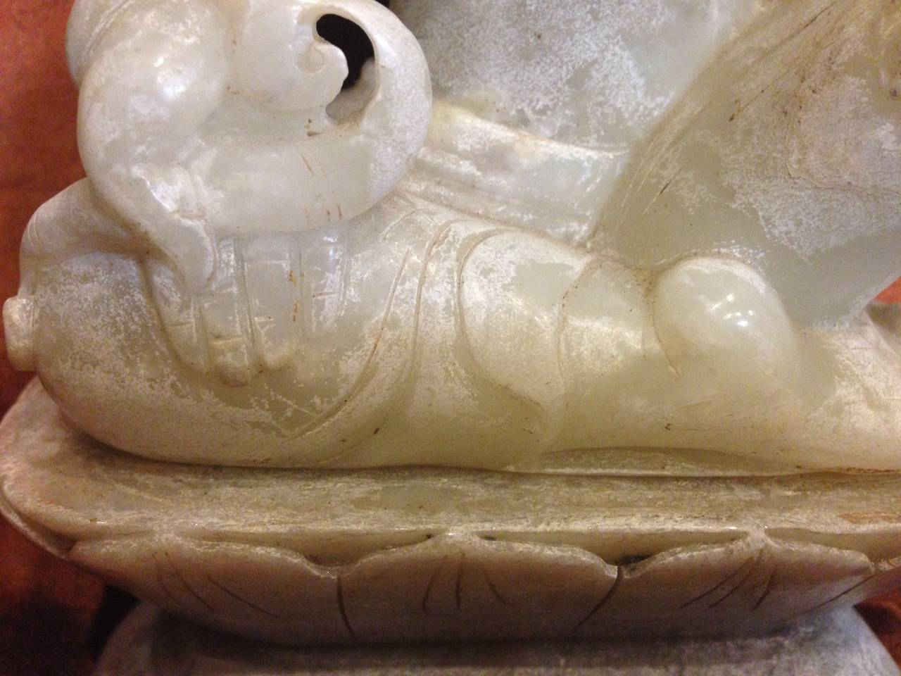 Carved Chinese White Jade Buddha Statue 1