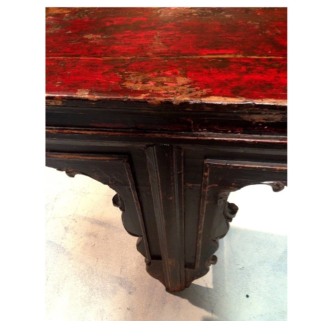 Chinese Antique Narrow Console Table Black and Red 1