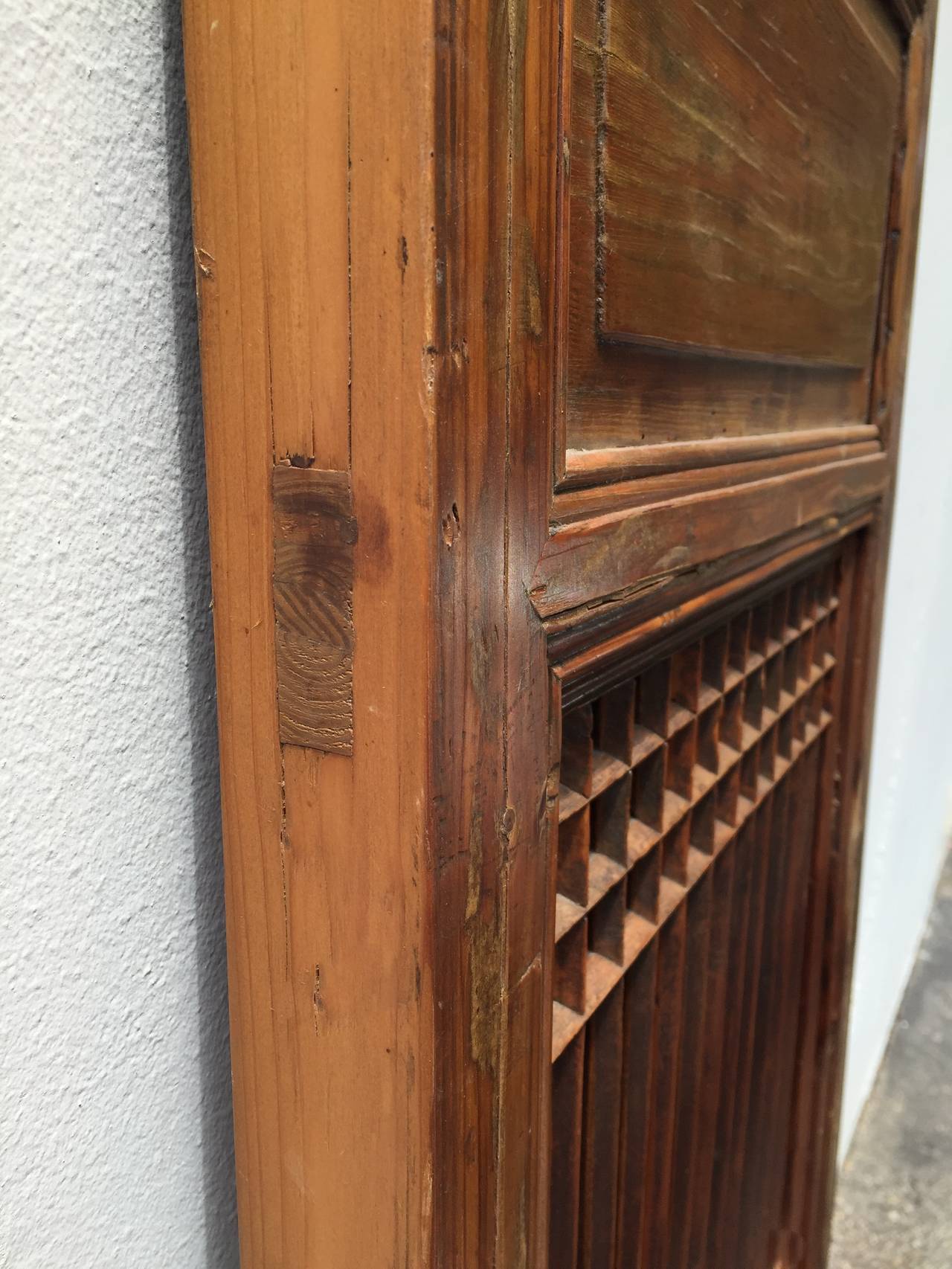Set of Six Antique Ming Lattice Window Screen Panels, 19th Century In Excellent Condition For Sale In SOMIS, CA
