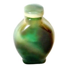 Rare Green Carnelian Agate Snuff Bottle