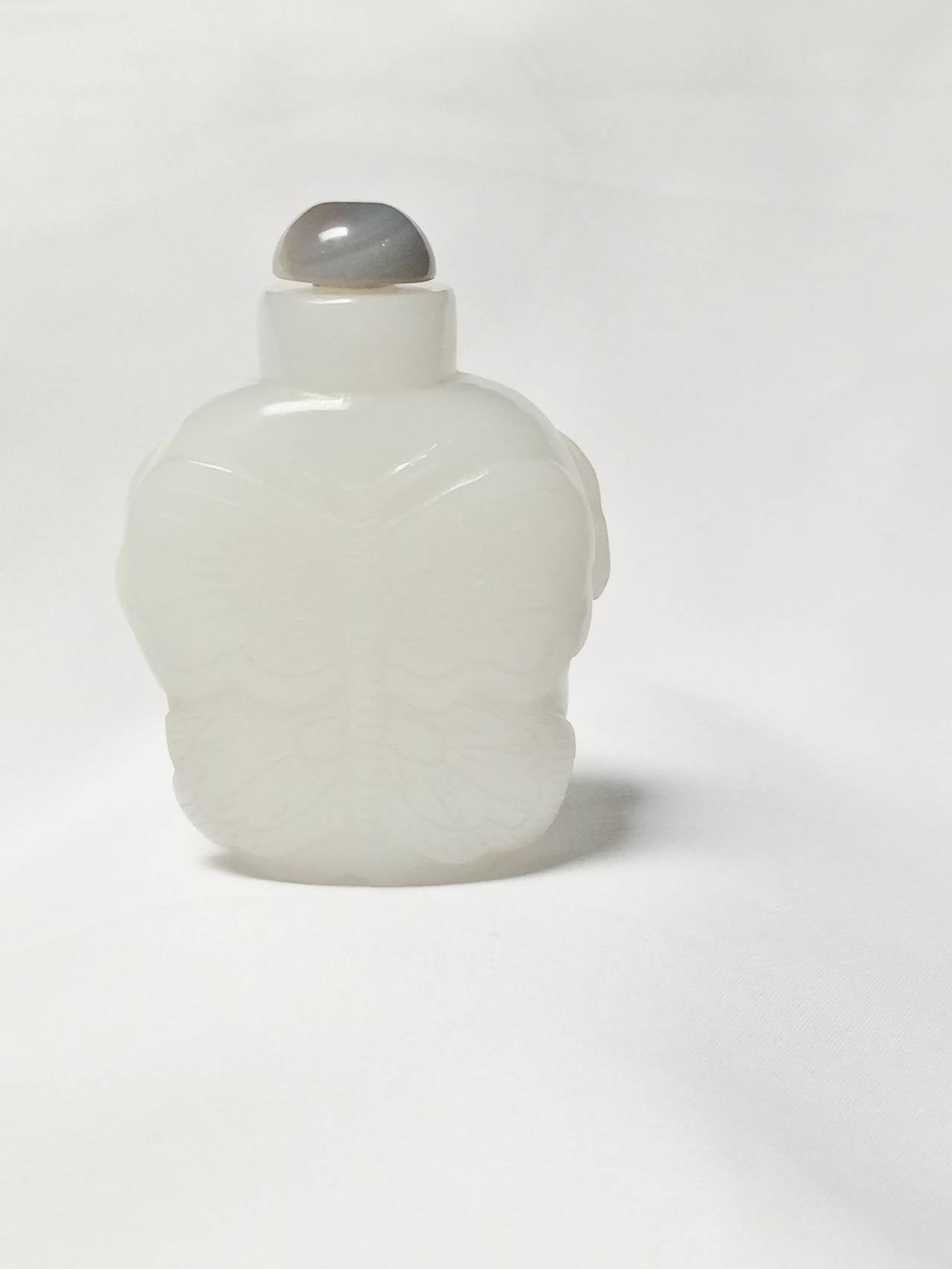 Chinese White Jade Snuff Bottle, He Tian Region For Sale